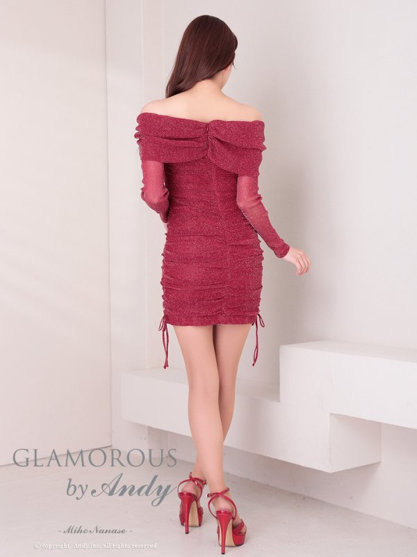 レッド  モデル:七瀬みほ 身長:162cm 着用サイズ:Sサイズ