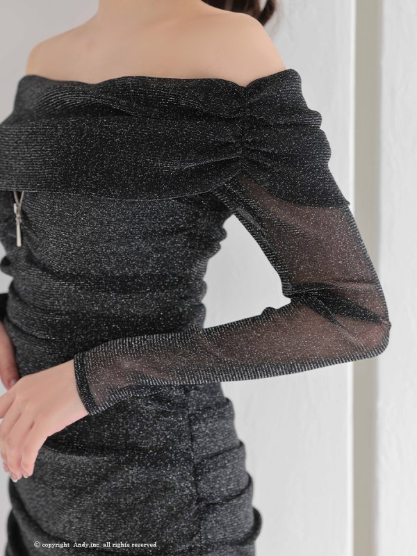 ブラック  モデル:七瀬みほ 身長:162cm 着用サイズ:Sサイズ