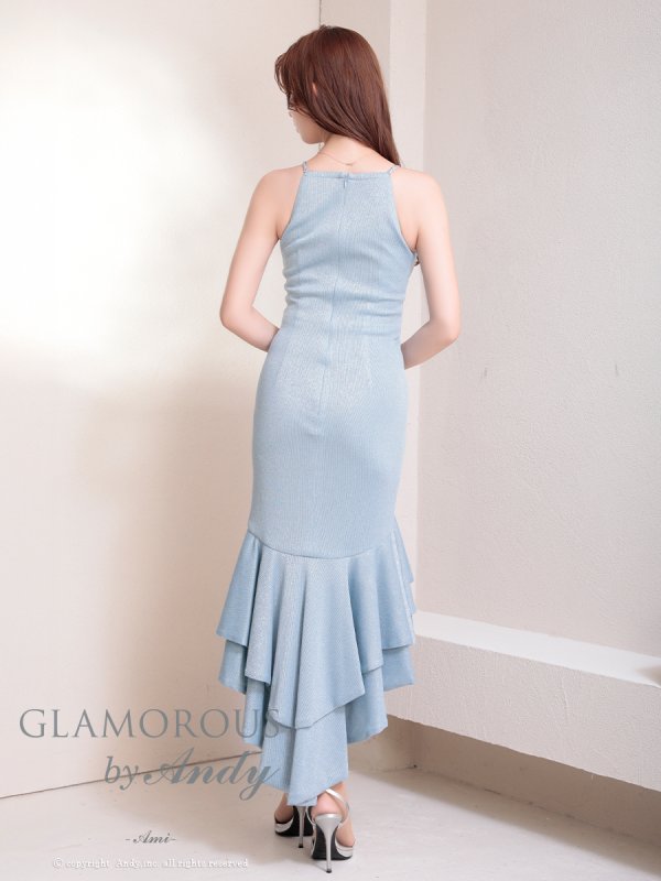 ブルー　モデル：あみ　着用サイズ：Sサイズ