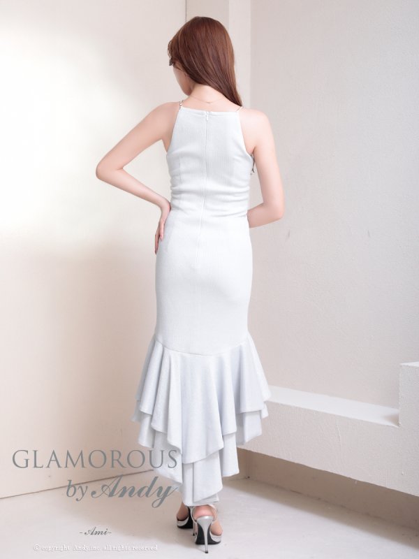 ホワイト　モデル：あみ　着用サイズ：Sサイズ