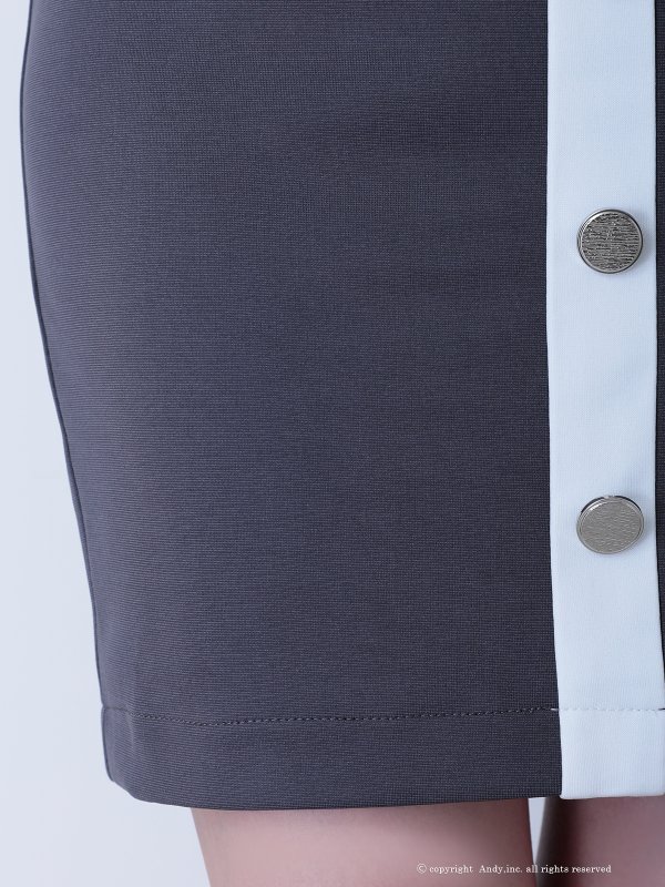 グレーxホワイト モデル:七瀬みほ 身長:162cm 着用サイズ:Sサイズ