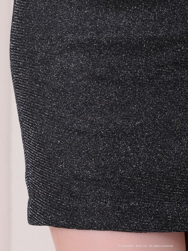 ブラック モデル：あみ　身長：163cm　着用サイズ：Sサイズ