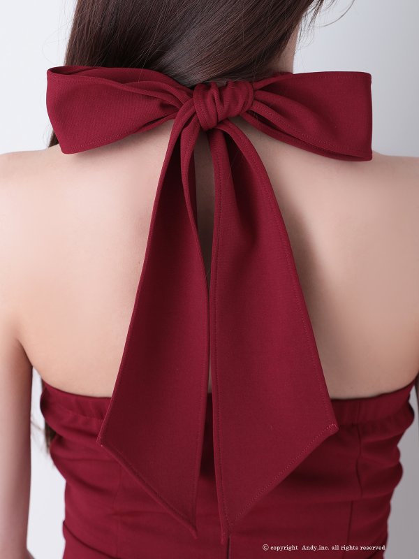 レッド　モデル：七瀬みほ　身長：162cm　着用サイズ：Sサイズ