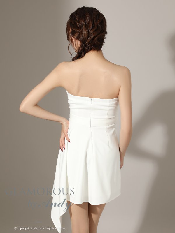 ホワイト　モデル：あみ　身長：163cm　着用サイズ：Sサイズ