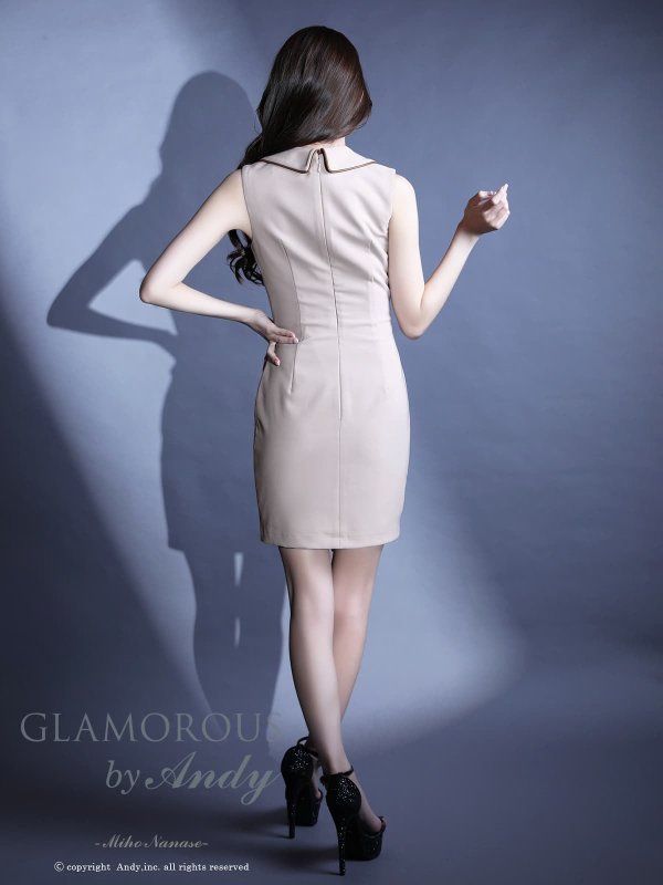 ベージュ　モデル：七瀬みほ　身長：162cm　着用サイズ：Sサイズ