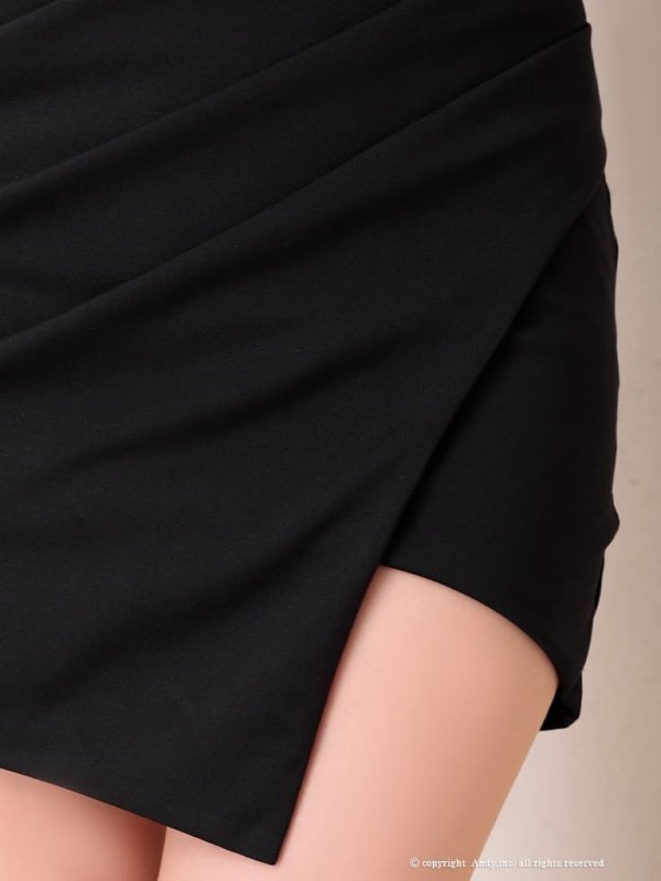 ブラック　モデル：ゆめ　身長：160cm　着用サイズ：Sサイズ