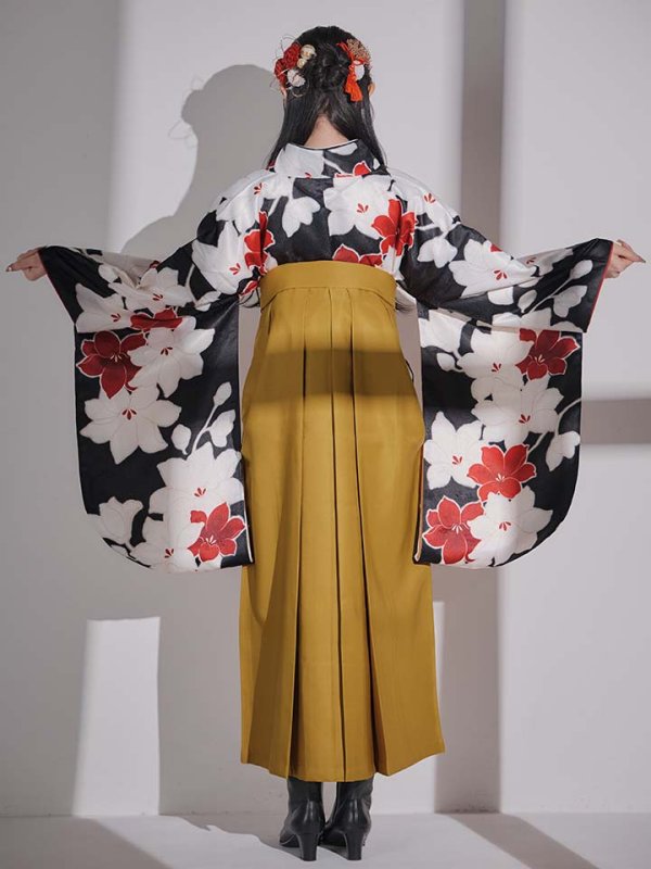 画像16: 【予約商品/1月中旬発送予定】白×赤百合 ブラック二尺袖着物【卒業袴３点セット 二尺袖着物/帯/袴】