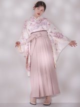 【予約商品 / 1月中旬発送予定】ピンク牡丹×菊 ペールピンク二尺袖着物【卒業袴３点セット 二尺袖着物/帯/袴】