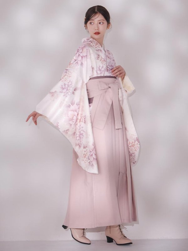 画像11: 【予約商品 / 1月中旬発送予定】ピンク牡丹×菊 ペールピンク二尺袖着物【卒業袴３点セット 二尺袖着物/帯/袴】