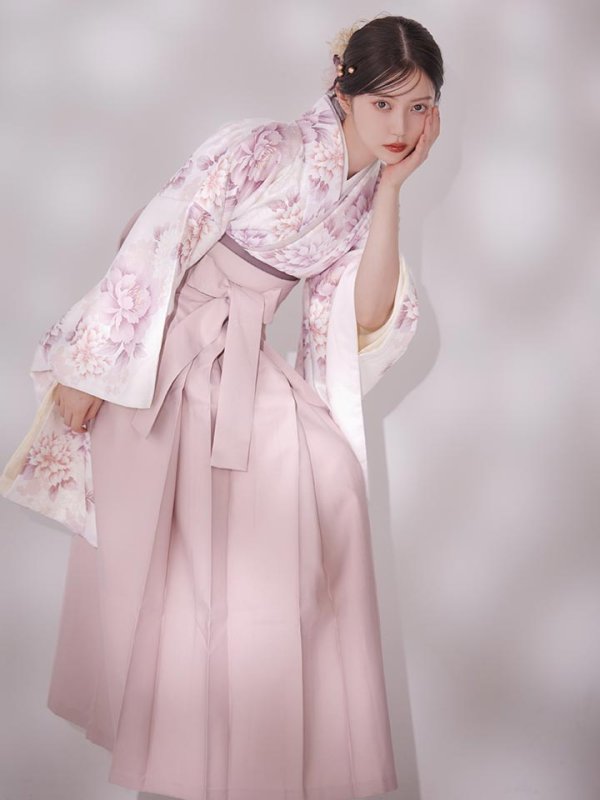 画像2: 【予約商品 / 1月中旬発送予定】ピンク牡丹×菊 ペールピンク二尺袖着物【卒業袴３点セット 二尺袖着物/帯/袴】
