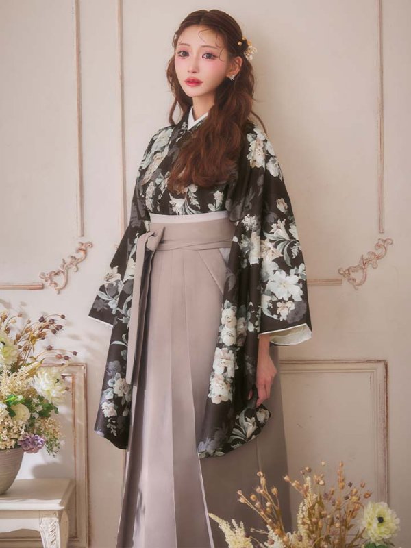 モデル:明日花キララ 身長:162cm　着用サイズ:Mサイ