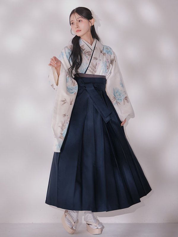 画像10: 【予約商品/1月中旬発送予定】ブルー芍薬 ホワイト二尺袖着物【卒業袴３点セット 二尺袖着物/帯/袴】
