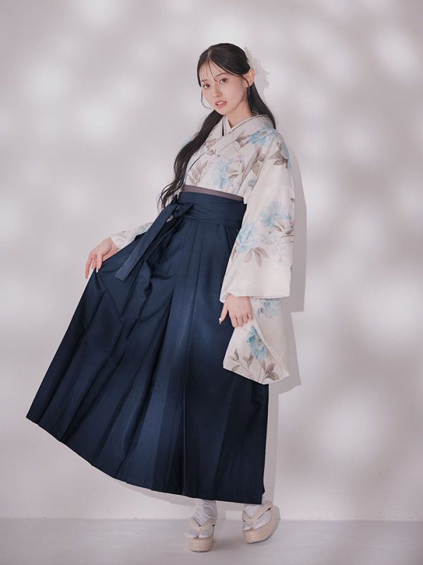 画像13: 【予約商品/1月中旬発送予定】ブルー芍薬 ホワイト二尺袖着物【卒業袴３点セット 二尺袖着物/帯/袴】