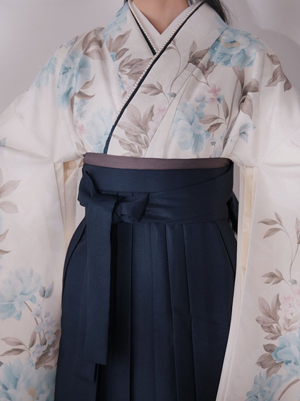 画像18: 【予約商品/1月中旬発送予定】ブルー芍薬 ホワイト二尺袖着物【卒業袴３点セット 二尺袖着物/帯/袴】