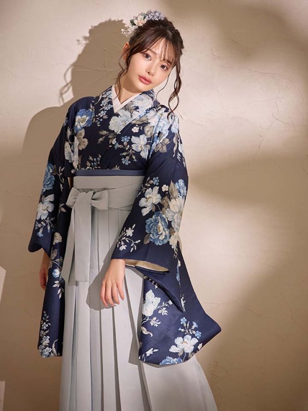 画像1: 【予約商品/1月中旬発送予定】青フラワーブーケ ブルー二尺袖着物【卒業袴３点セット 二尺袖着物/帯/袴】