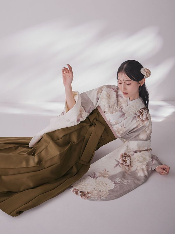 画像13: 【予約商品/1月中旬発送予定】グレーピンクフラワー グラデーション二尺袖着物【卒業袴３点セット 二尺袖着物/帯/袴】