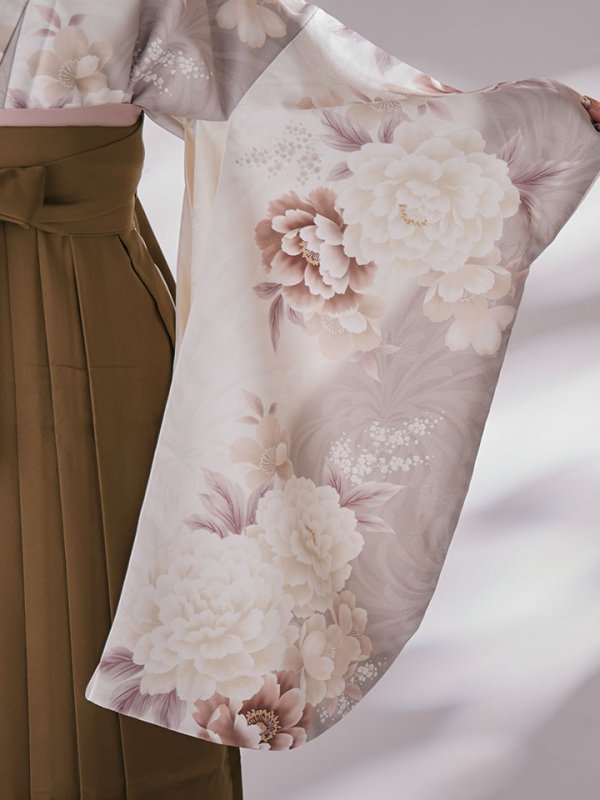 画像22: 【予約商品/1月中旬発送予定】グレーピンクフラワー グラデーション二尺袖着物【卒業袴３点セット 二尺袖着物/帯/袴】