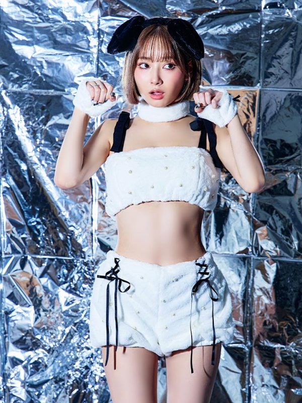 モデル:PyunA.(ぴょな) 身長:160cm 着用サイズ:Fサイズ