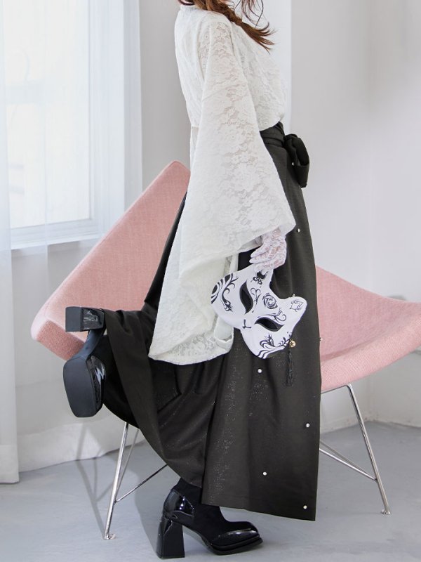 モデル：吉木千沙都 身長：158cm　着用サイズ：Fサイズ