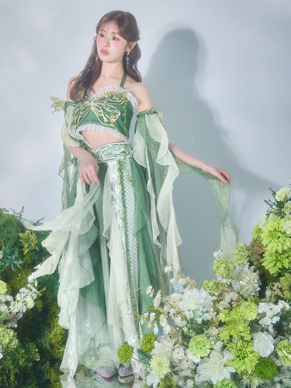 モデル：加藤美南　身長：152cm