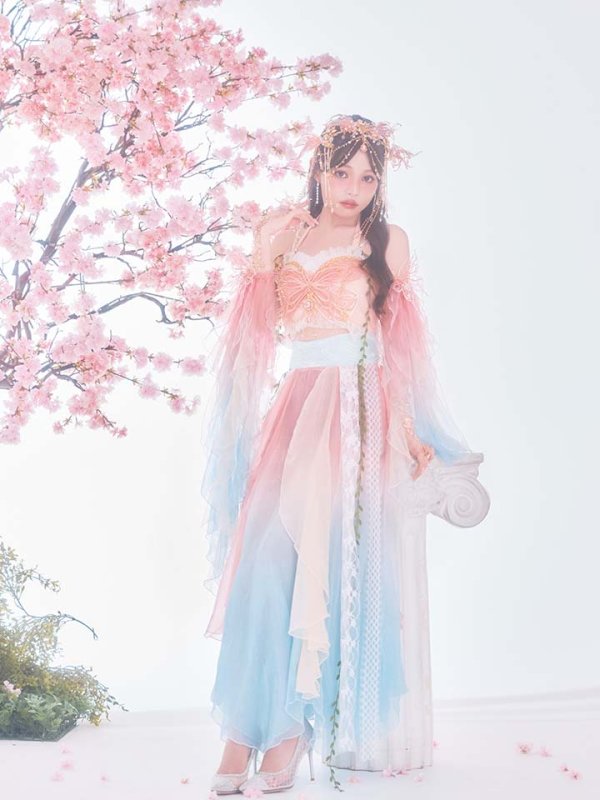 モデル：吉木千沙都（ちぃぽぽ）身長：158cm　着用サイズ：Fサイズ
