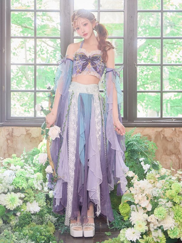 モデル：明日花キララ　身長：162cm　着用サイズ：Fサイズ