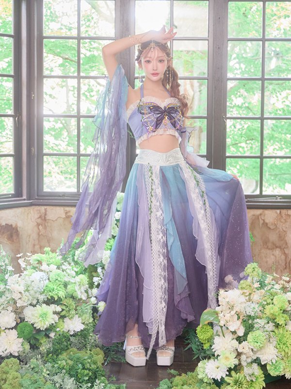 モデル：明日花キララ　身長：162cm　着用サイズ：Fサイズ