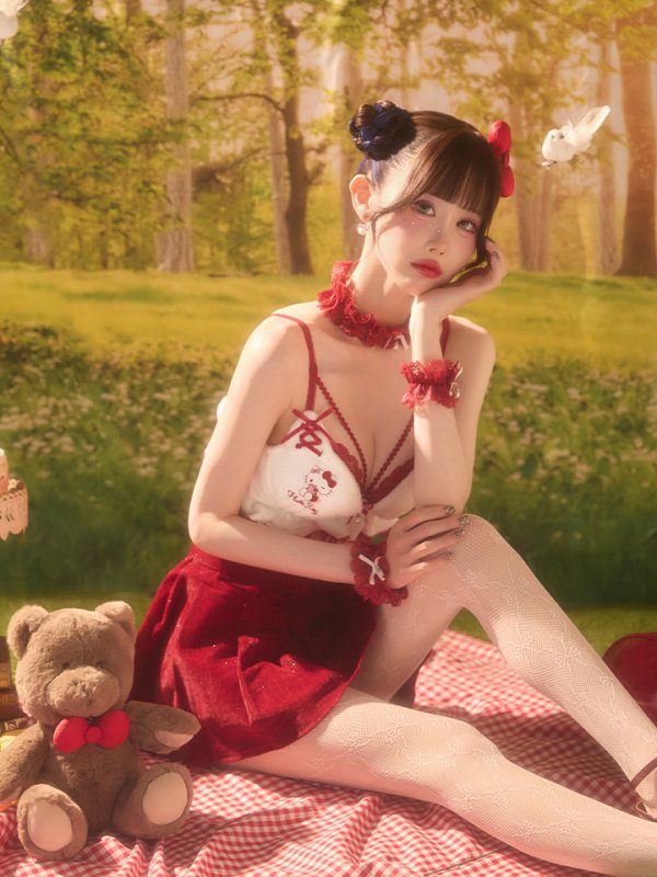 モデル：ゆりにゃ 身長162cm　着用サイズ：Sサイズ