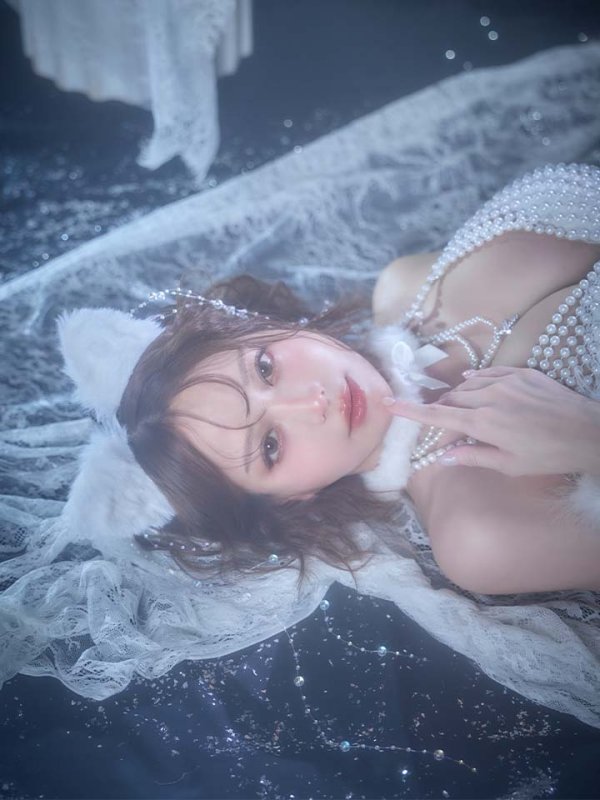 ホワイト　モデル：れみれみ　身長：163cm　着用サイズ：Sサイズ