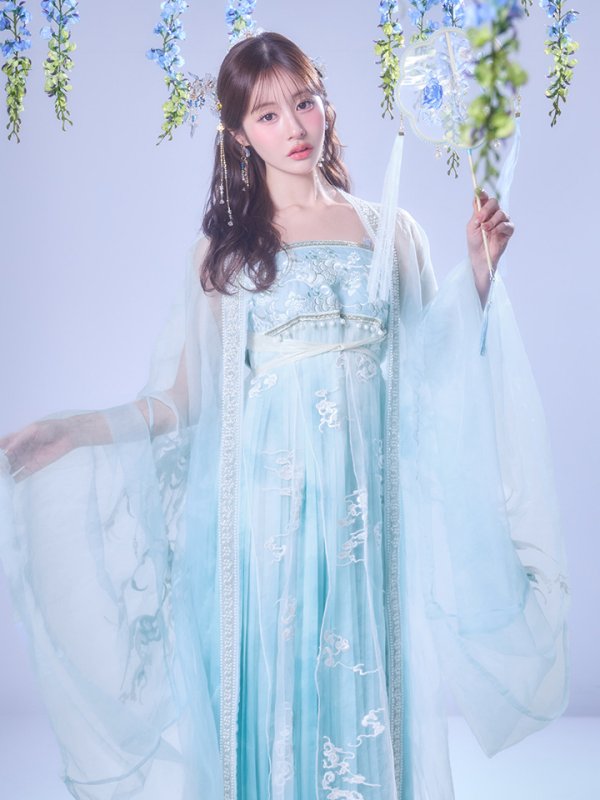画像14: 【即日発送】【送料無料！】【ハロウィン】アイスブルー刺繍ロングシフォン漢服セット【コスプレ3点SET】【Fサイズ】[OF04]加藤美南着用