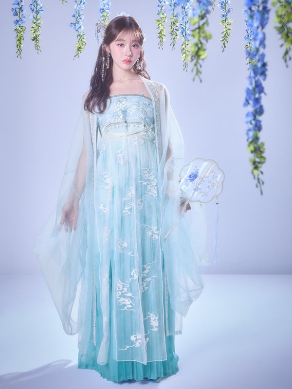 画像17: 【即日発送】【送料無料！】【ハロウィン】アイスブルー刺繍ロングシフォン漢服セット【コスプレ3点SET】【Fサイズ】[OF04]加藤美南着用