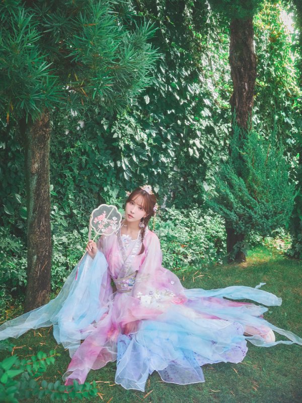 モデル：三上悠亜　身長159cm　着用サイズ：Fサイズ
