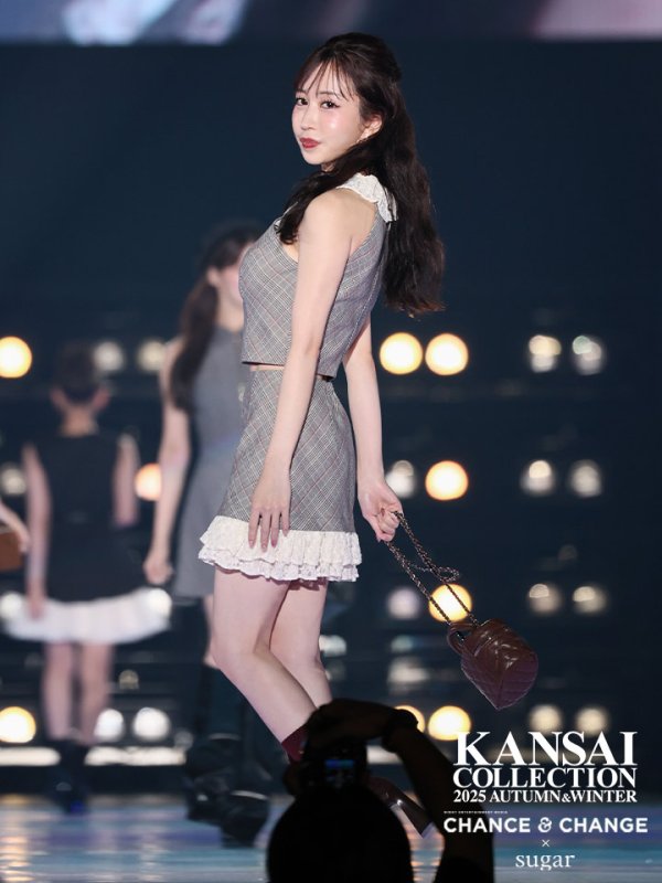 画像3: 【予約商品/1月上旬発送予定】【一ノ瀬えみり/関西コレクション着用】XSサイズあり【ROBE de FLEURS/ローブドフルール】レース/ チェック/ バストジップ/ セットアップ/ ミニドレス/ キャバドレス[OF08]