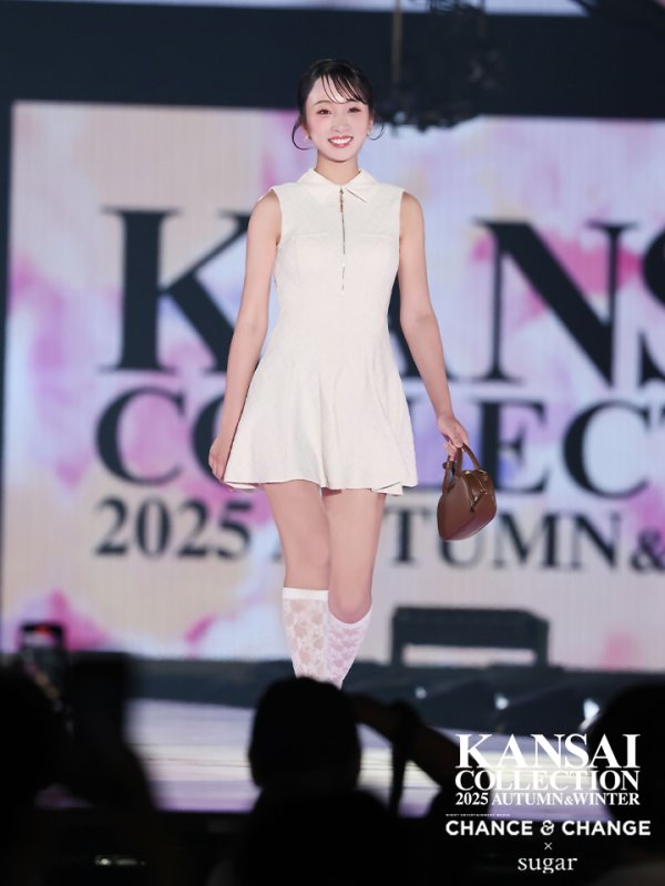 画像2: 【じゃが・りこ/関西コレクション着用】XSサイズあり【ROBE de FLEURS/ローブドフルール】襟付き/ シンプル/ ラメ/ フレア/ ミニドレス/ キャバドレス【HC02】