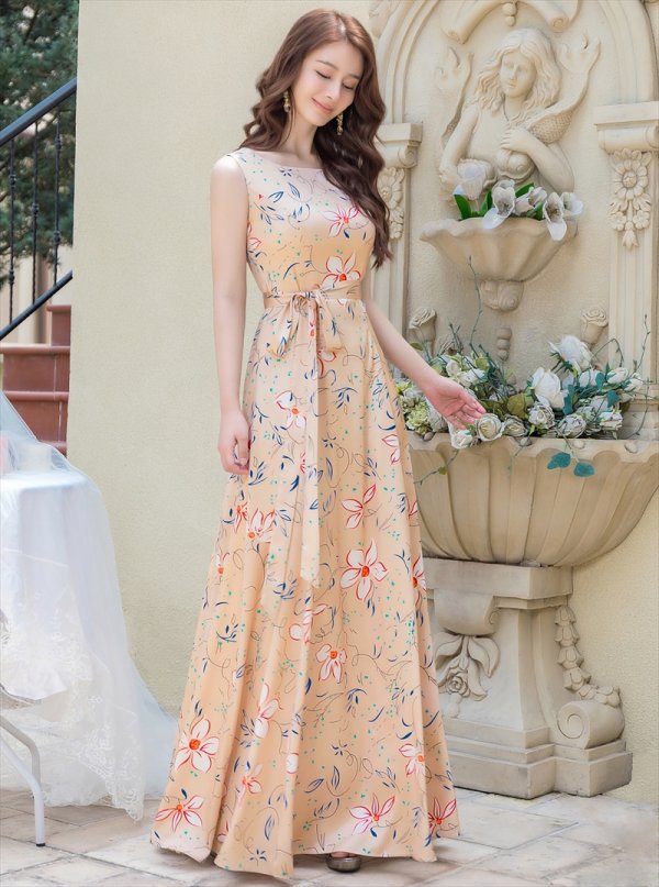 ベージュ モデル：Aoli　身長：162cm:7号(Sサイズ)サイズ