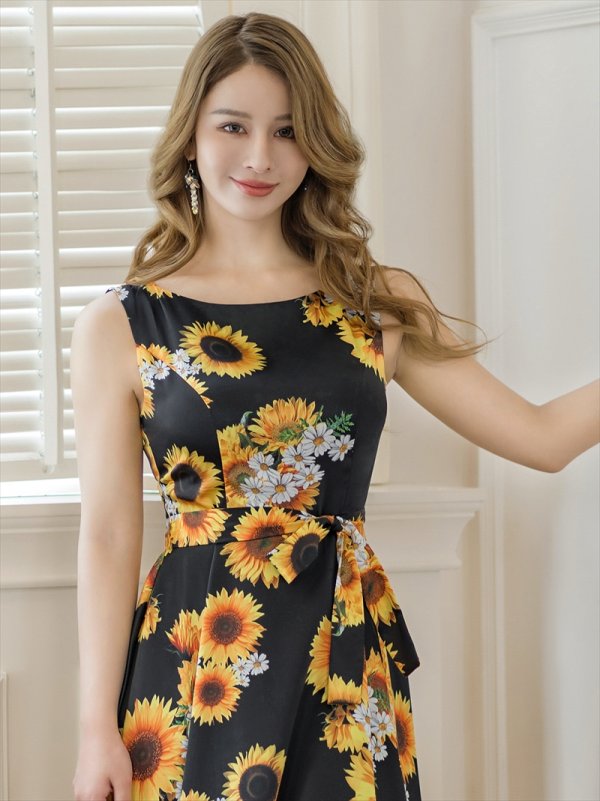 ブラック×イエロー モデル:Aoli 身長:162cm 着用サイズ:Sサイズ(7号)