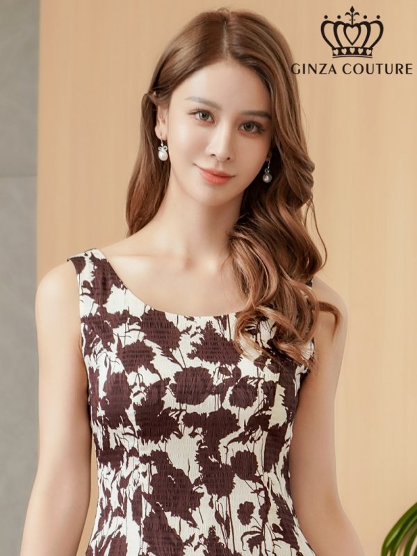 ベージュ×ブラウン　モデル：Aoli　身長：162cm 着用サイズ：7号(Sサイズ)