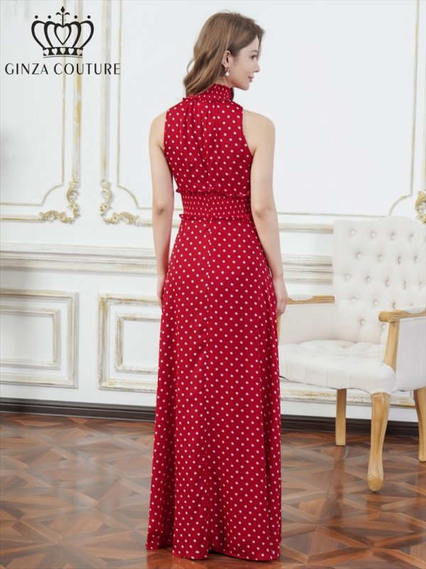 レッド×ホワイト モデル：Aoli　身長：162cm 着用サイズ：7号(Sサイズ)