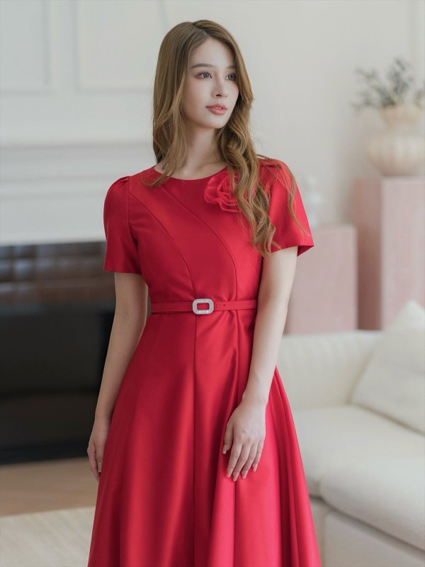 レッド モデル:Aoli 身長:162cm:7号(Sサイズ)サイズ