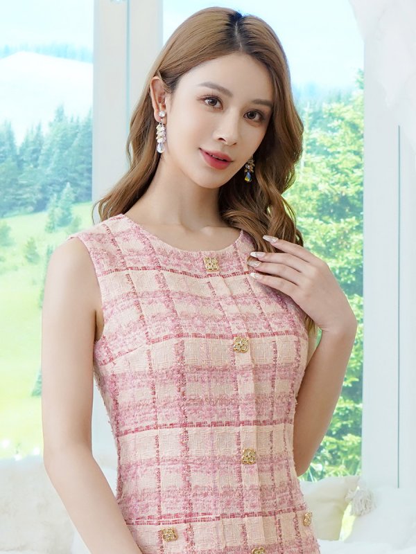 ピンク　モデル：Aoli　身長：162cm　着用サイズ：7号(Sサイズ)