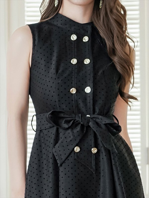 ブラック モデル:Aoli 身長:162cm 着用サイズ:7号(Sサイズ)