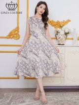 XS-Lサイズあり【GINZA COUTURE/銀座クチュール】ボートネック/ プリント/ サテン/ ノースリーブ/ Aライン/ 膝丈/ フレア/ ミディアムドレス/ キャバドレス[OF2]