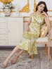イエロー　モデル：Didi　身長：166cm　着用サイズ：7号(Sサイズ)