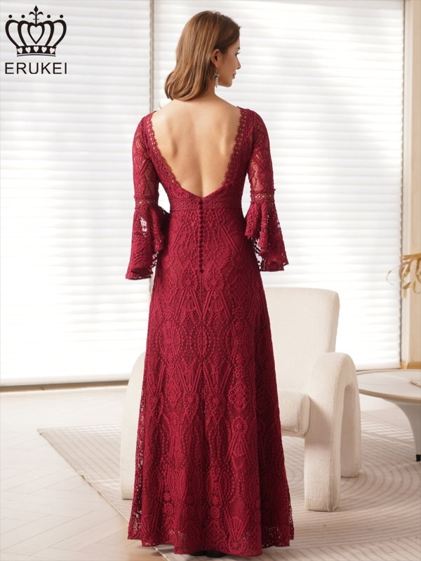 ワインレッド　モデル：Aoli　身長：162cm　着用サイズ：7号(Sサイズ)