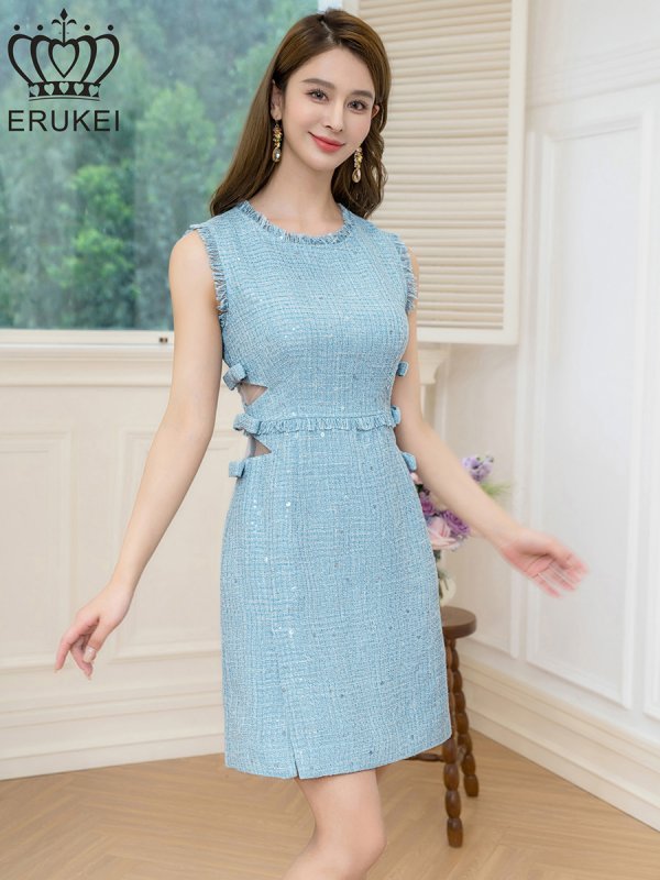 ブルー モデル：Aoli　身長：162cm　着用サイズ：7号(Sサイズ)着用