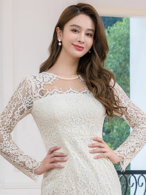 アイボリー モデル：Aoli　身長：162cm 着用サイズ：7号(Sサイズ)