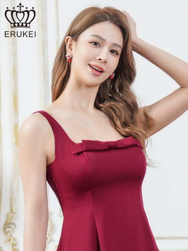 アンゴラレッド モデル：Aoli　身長：162cm 着用サイズ：7号(Sサイズ)