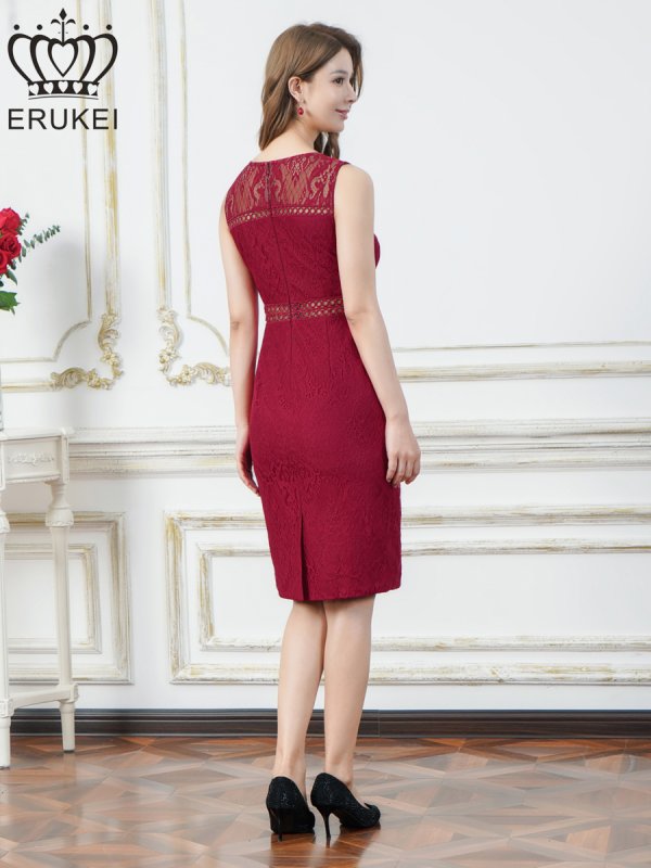 レッド　モデル：Aoli　身長：162cm　着用サイズ：7号(Sサイズ)