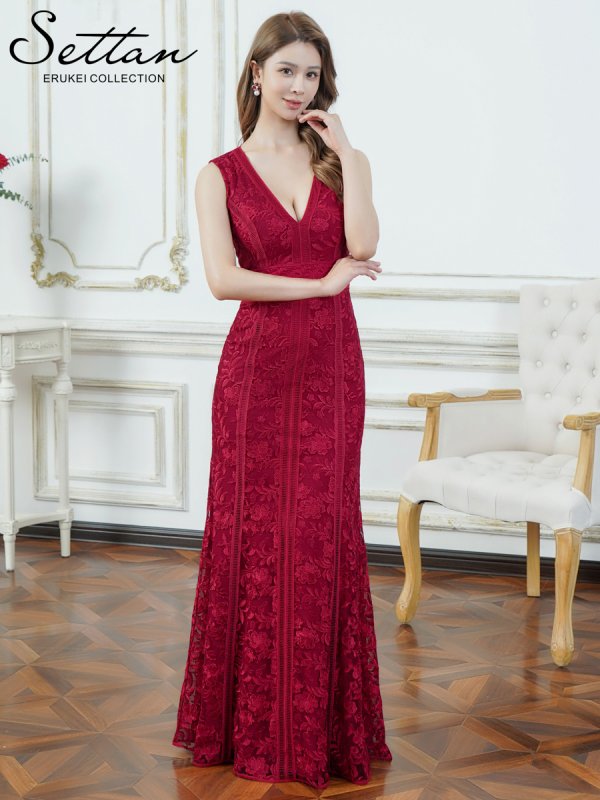 レッド　モデル：Aoli　身長：162cm 着用サイズ：7号(Sサイズ)