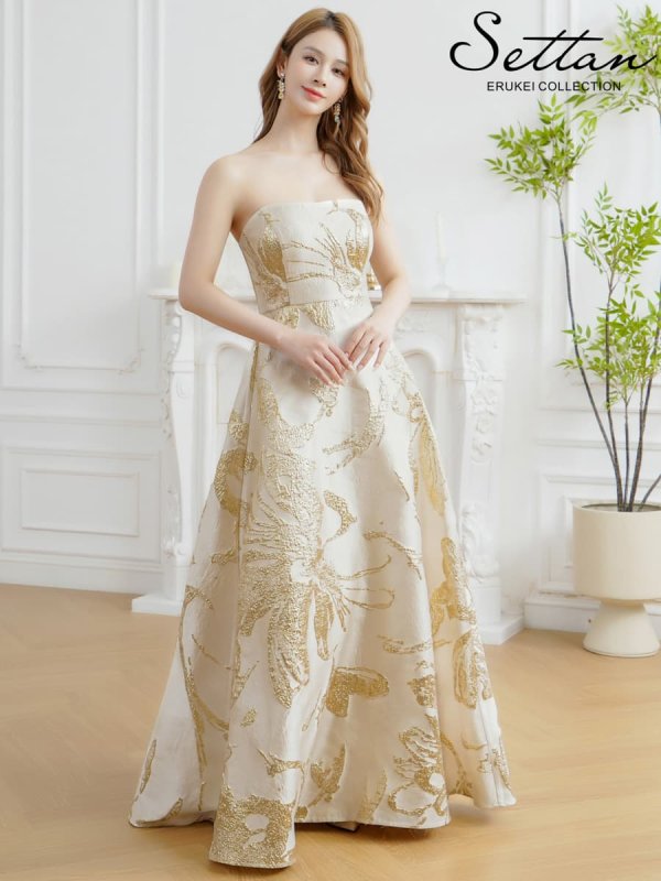 ベージュxゴールド　モデル：Aoli　身長：162cm　着用サイズ：7号(Sサイズ)